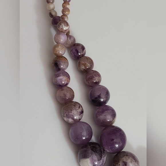 Amethyst graduated beaded necklace ARTISAN beautiful silver tone clasp 22.5" vtg - Picture 5 of 16
